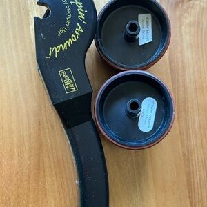 Stampin' Up! Handle with 2 wheels